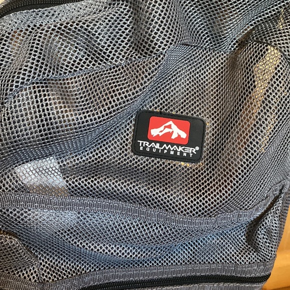 5/$25 NWOT grey mesh backpack. Trailmaker Equipment. - Picture 3 of 12